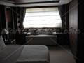 Azimut 105 Sofa cabina de armador 