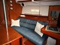 Beneteau Oceanis Clipper 343 Sofa estribor 
