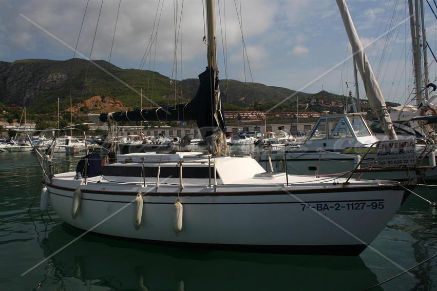 Dufour 28