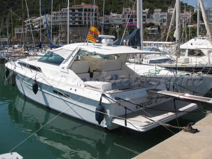 Sea Ray 390 Express Cruiser