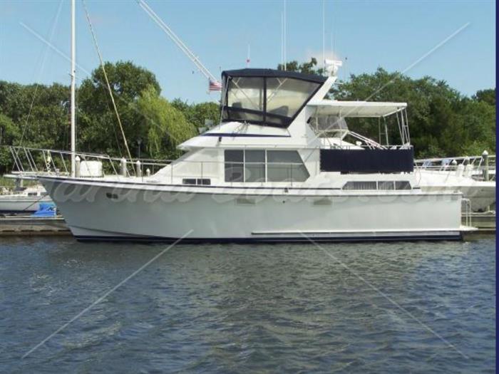 Tollycraft 44 MY Cockpit Motor Yacht