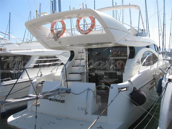 Azimut 46