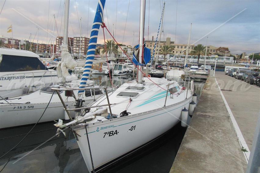 Beneteau First 285
