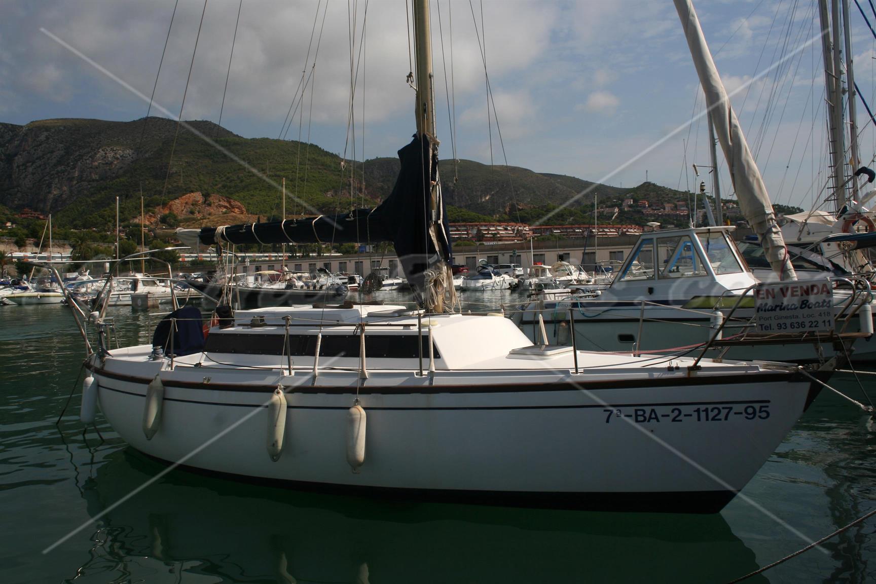 Dufour 28