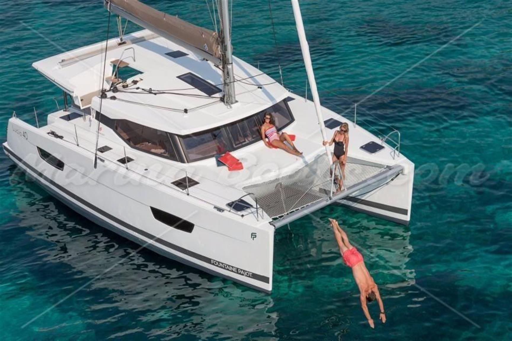 Fountaine Pajot Lucia 40