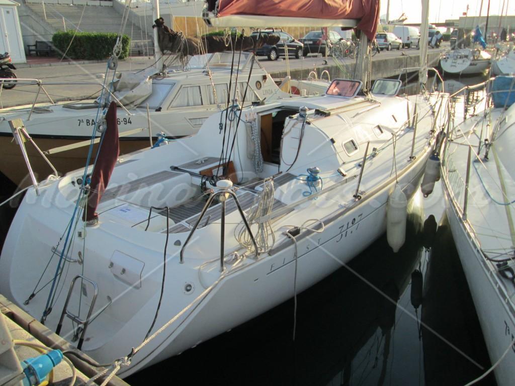 Beneteau First 31.7