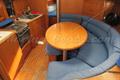 Jeanneau Sun Odyssey 34.2 Vista general del salon y cocina