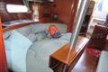 Beneteau Oceanis Clipper 361 Mesa del salon transformable en litera