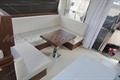 Galeon 43 HTC Salon y mesa dinette