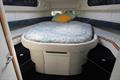 Sea Ray 450 DA Cabina de proa cama