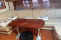 Sea Ray Sundancer 515 Mesa interior