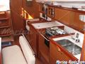 Beneteau  Oceanis 43 de proa a cocina