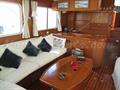 Eagle 53 Pilothouse dinette babor