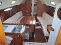Beneteau First 31.7 salón