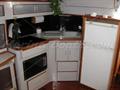 Sea Ray 390 Express Cruiser Cocina 