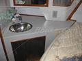 Sea Ray 390 Express Cruiser Cabina de proa pica