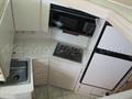 Hatteras 40 Doble Cabin cocina completa