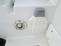 Beneteau Flyer 750 Open Bomba manual achique y ducha