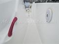 Beneteau Flyer 750 Open Pasillo babor
