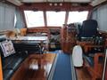 Riviera 36 Flybridge Salon