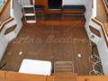 Riviera 36 Flybridge Bañera de teca 