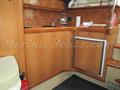 Sealine S28 estiba cocina