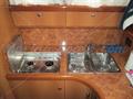 Sealine S28 pica y cocina