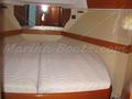 Beneteau Antares 12 Cabina de proa 