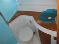 Beneteau Antares 12 Baño de la cabina del armador