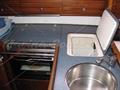 Bavaria 32 Cruiser Cocina 