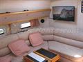 Sealine S 400 Salon lado de babor.