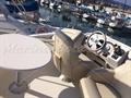 Jeanneau Prestige 32 Mesa flybridge