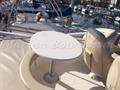 Jeanneau Prestige 32 zona de descanso flybridge
