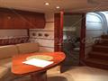 Pershing 50 Salon visto desde proa
