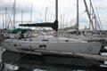 Beneteau Oceanis 351 Vista general lado de estribor.