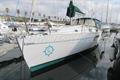 Beneteau Oceanis 351 Vista completa lado de babor.
