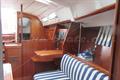 Beneteau Oceanis Clipper 373 Vista general del lado de babor.