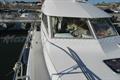 Beneteau Antares 10.80 Pasos laterales 