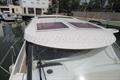 Jeanneau Merry Fisher 855 Escotillas de ventilacion en la zona del puente
